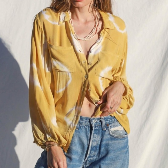 NWT Jen’s Pirate Booty Esme Button Down Rio Natural - Picture 2 of 2